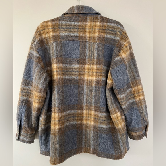 ZARA OVERSIZED SHACKET - Picture 2 of 3